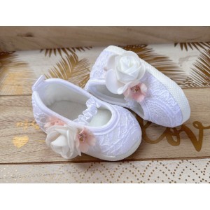 Baletki koronkowe R&oacute;żany bukiecik - Białe